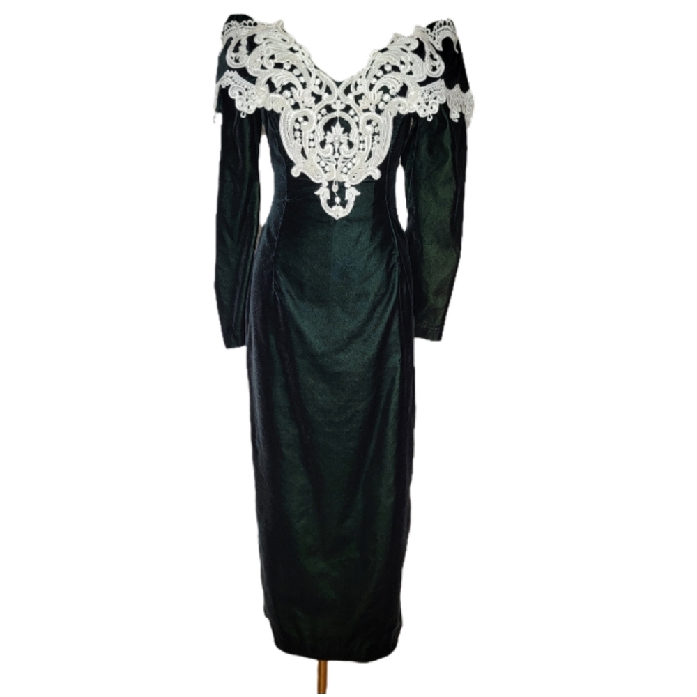 Scott McClinktock 4 Petites Off Shoulder Lace Emerald Velvet Dress Whimsygoth